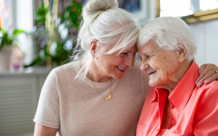 How Carers Can Manage Challenging Dementia-Related Behaviours